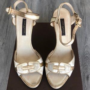 LOUIS VUITTON OFF-WHITE/TAN SATIN ANKLE-STRAPPED PLATFORMS HEELS SZ35 Authentic